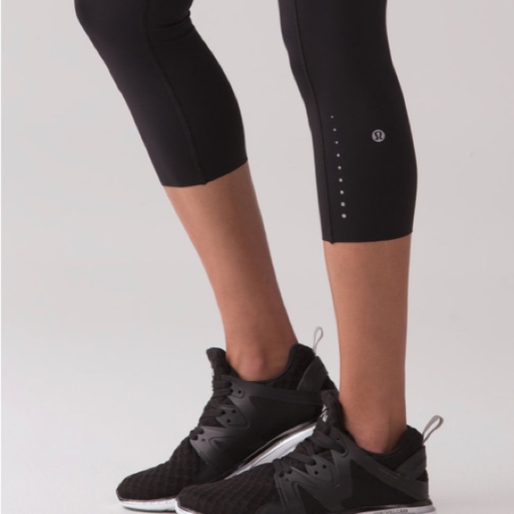 Lululemon Fast & Free Leggings Crop II Reflective 19” Black 2 - Picture 16 of 17